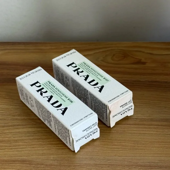 Prada Monochrome Soft Matte Blur Lipstick - Picture 3 of 4